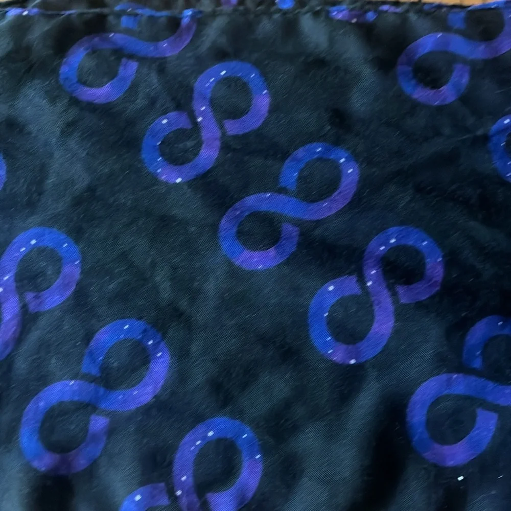 ThinkGeek Infinity Black and Purple Scarf
